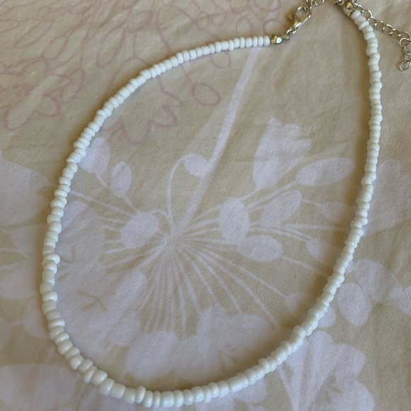 White beaded adjustable choker - Picture 2 of 2
